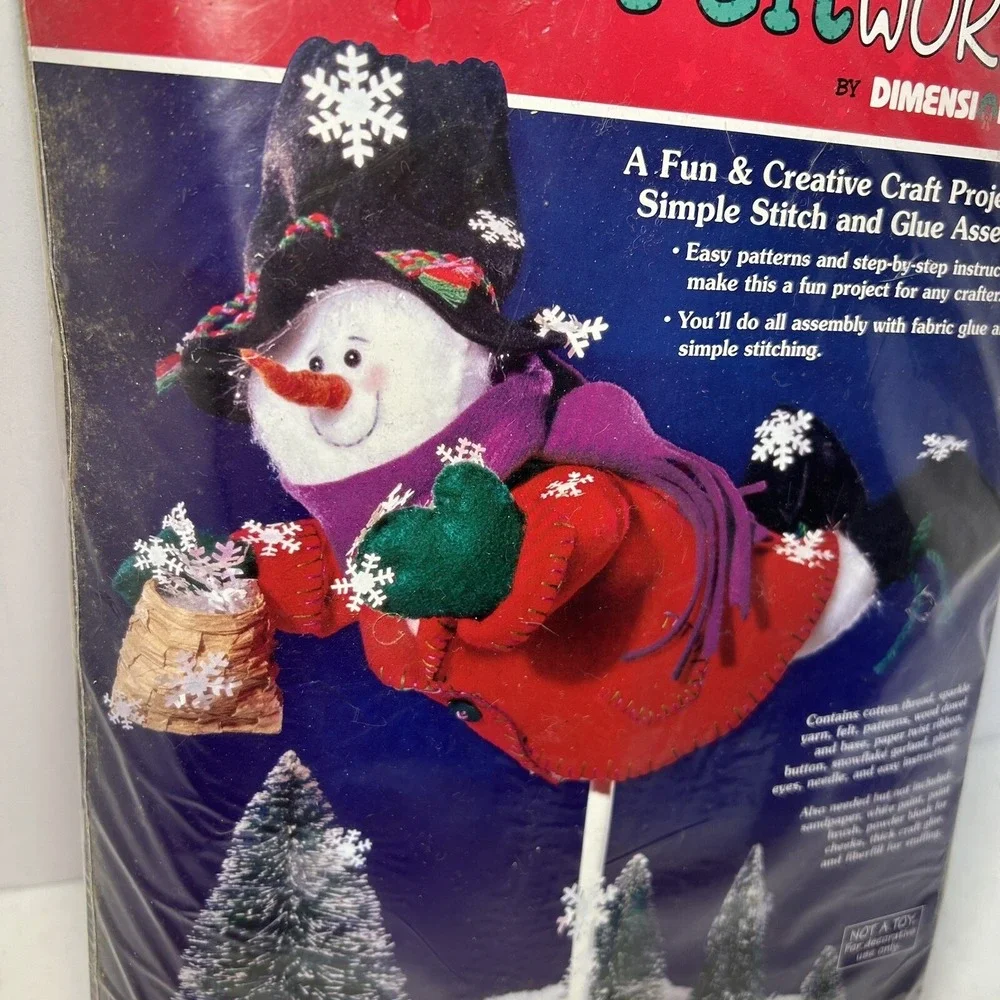Dimensions Feltworks‎ Snowflake Flight Kit 8108